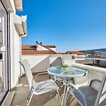 In With Terrace, Air Conditioning, Wifi, Washing Machine 4215-1 Апартаменты *