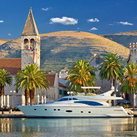 In With Terrace, Air Conditioning, Wifi, Washing Machine 4215-1 * Trogir