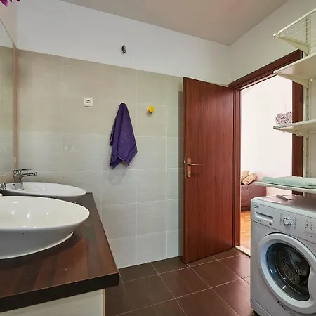 شقة In With Terrace, Air Conditioning, Wifi, Washing Machine 4215-1