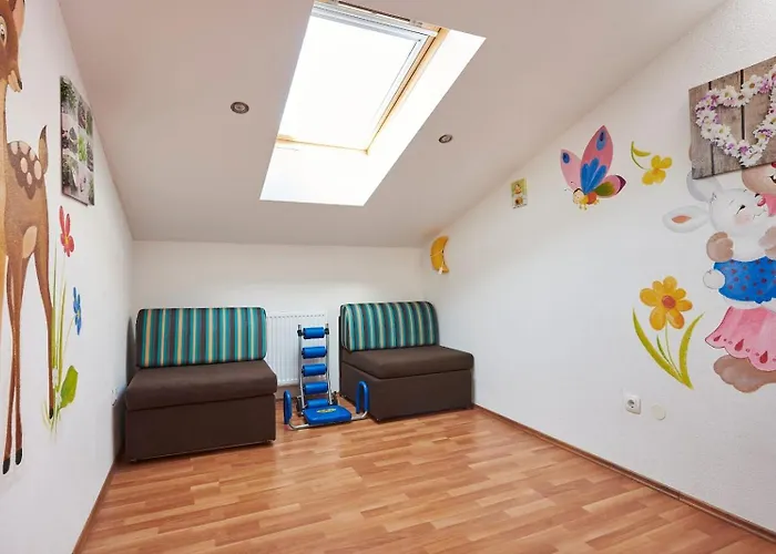 In With Terrace, Air Conditioning, Wifi, Washing Machine 4215-1 Appartement *