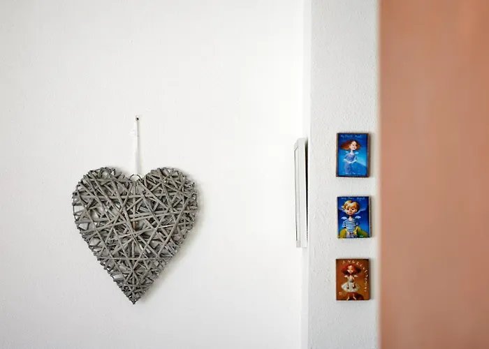 Appartement In With Terrace, Air Conditioning, Wifi, Washing Machine 4215-1 *